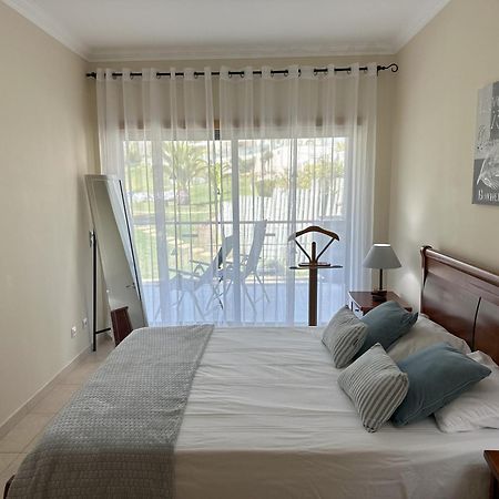 Charmant Appartement A 1Km De La Plage, Avec Piscine A Albufeira Zewnętrze zdjęcie
