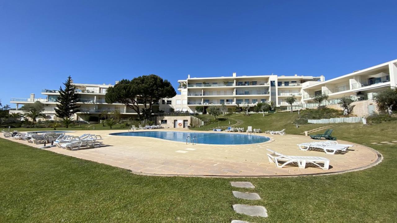Charmant Appartement A 1Km De La Plage, Avec Piscine A Albufeira Zewnętrze zdjęcie