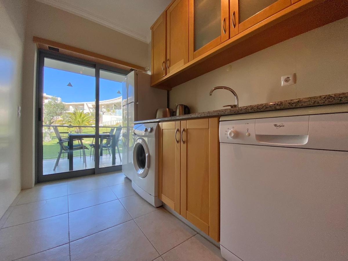 Charmant Appartement A 1Km De La Plage, Avec Piscine A Albufeira Zewnętrze zdjęcie