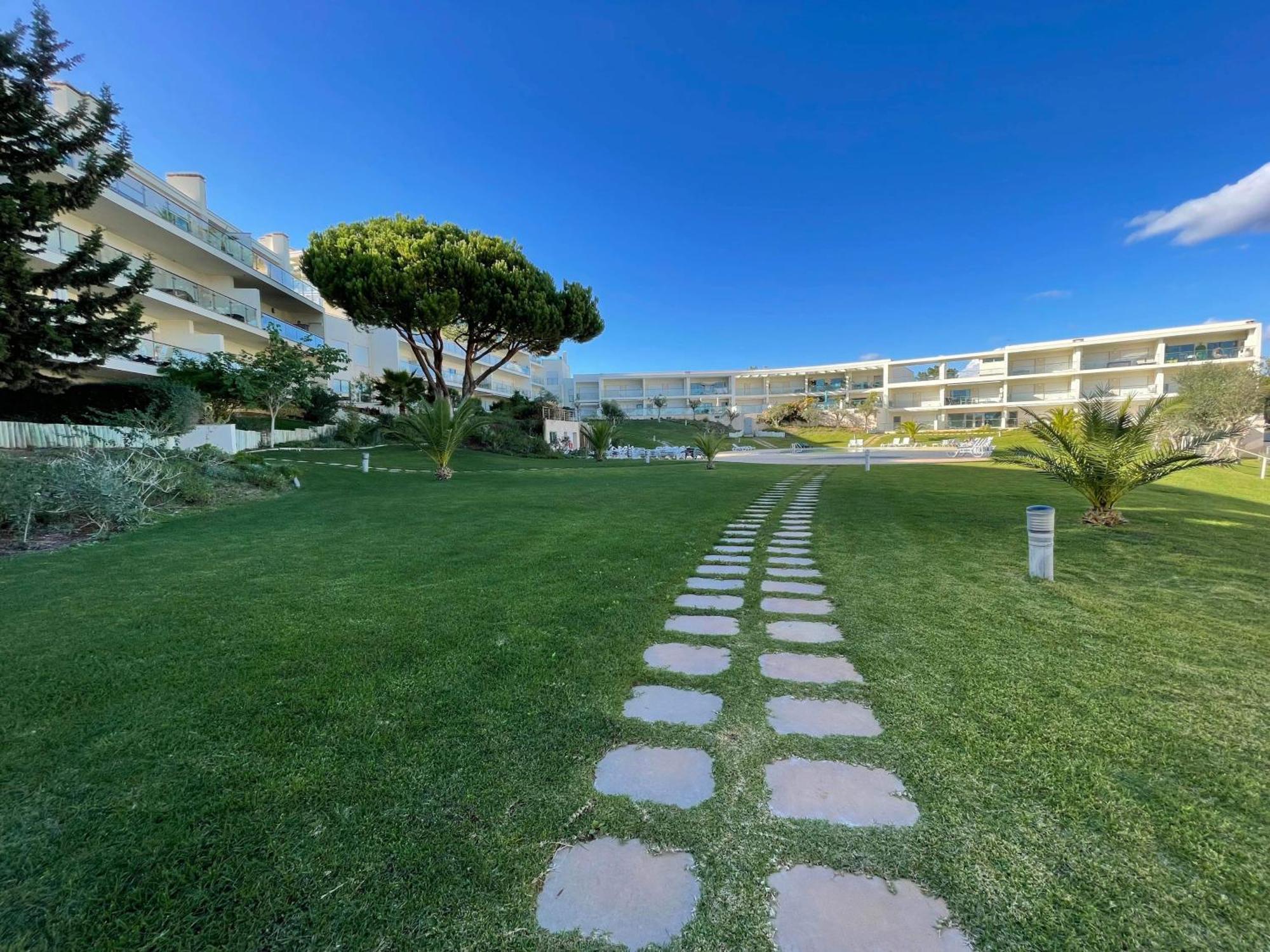 Charmant Appartement A 1Km De La Plage, Avec Piscine A Albufeira Zewnętrze zdjęcie